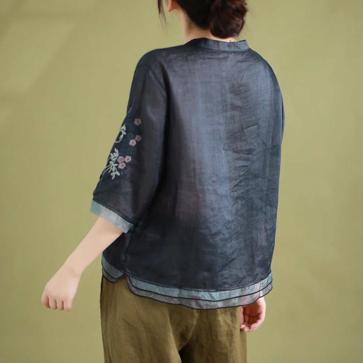 Ele Embroidered ort Sve Women's irt Patchwork Ogees Cotton V-ne Loose Fit Summer New Sle Commute Sle